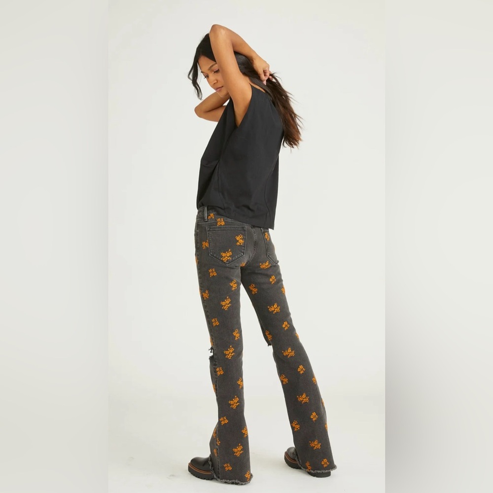 Driftwood Eva Boot Cut - Copper Clover Flare Embroidered Jeans - Picture 2 of 6